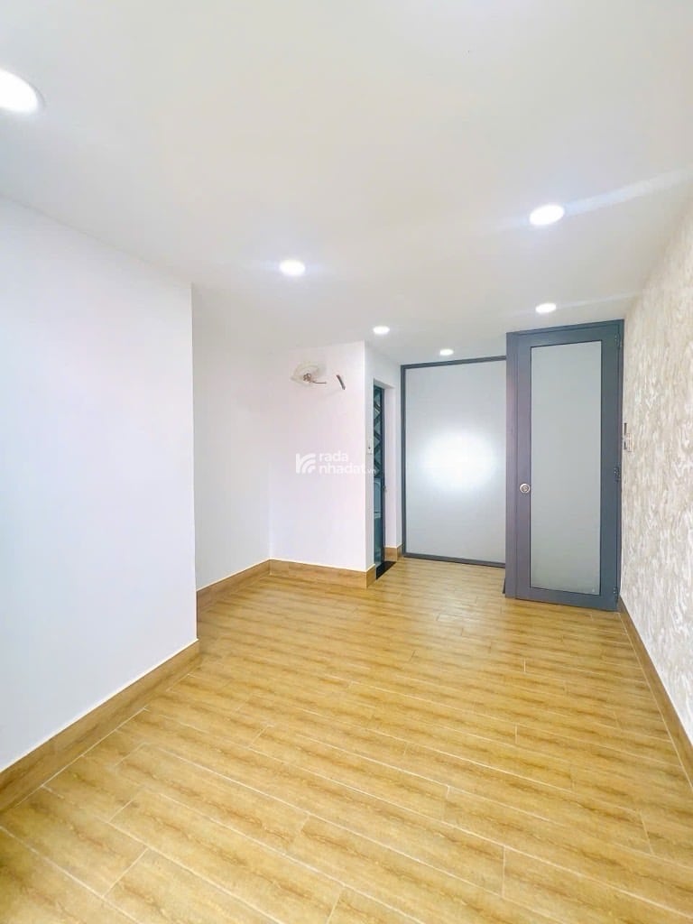 NGAY CHỢ VẢI, MTKD LÊ CẢNH TUÂN, TÂN PHÚ, 5.2M BỀ NGANG HIẾM CÓ. GIẢM 550TR CHỈ CÒN 3.4T TL TỐT