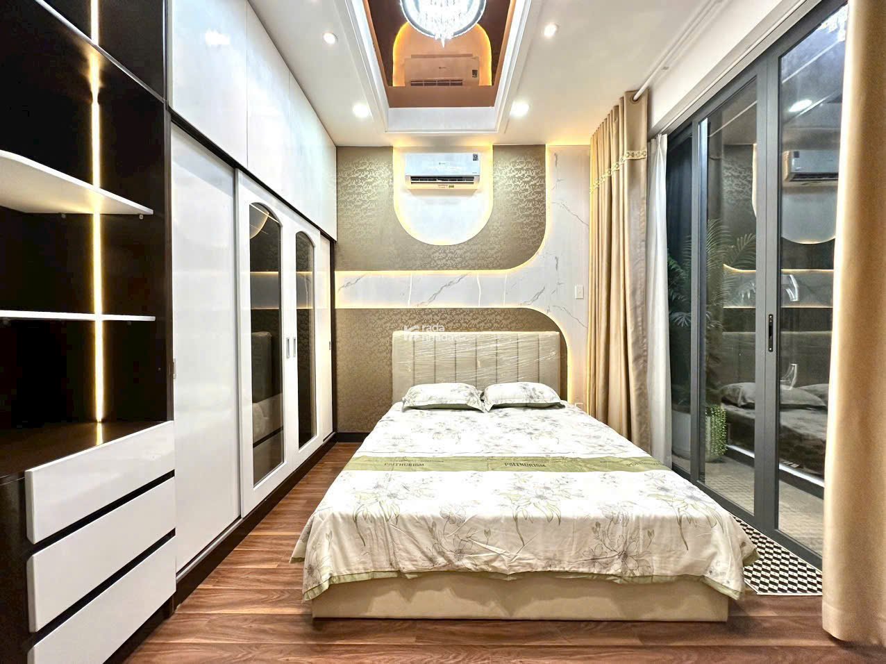 11.9tỷ Chỉ còn 1 căn duy nhất! Nhà đẹp Hẻm vip DT(3.9x12m) sát vạn hạnh mall P12 Q10