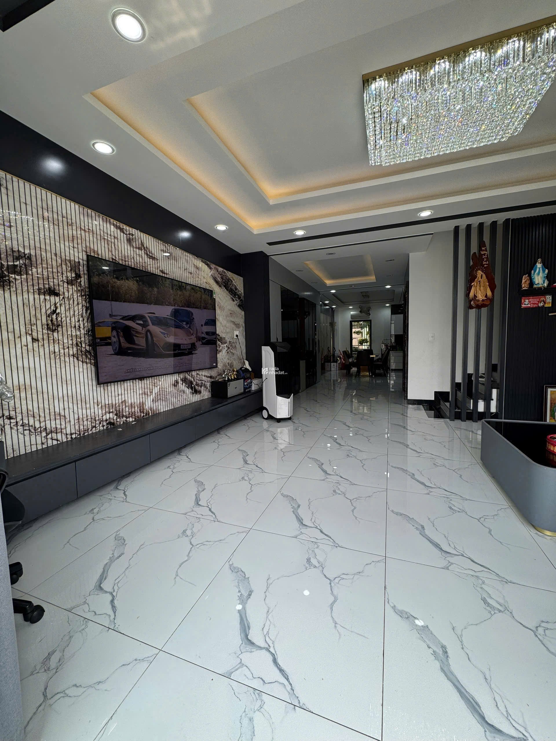 NHÀ ĐẸP LUNG LINH ĐẸP NGAY NGUYỄN QUÝ YÊM- 112m2- 5.9 x 18.2M- 5 TẦNG -14TỶ