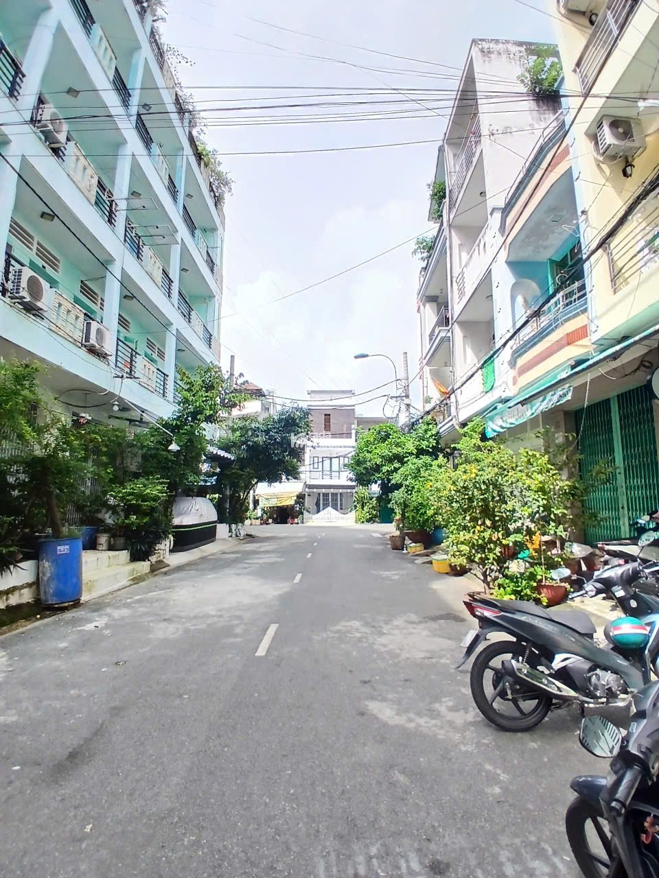 Nhà 4 tầng Bình Phú 2 P10 Q6 (4x15) giá chỉ 8 tỷ 500 có bớt