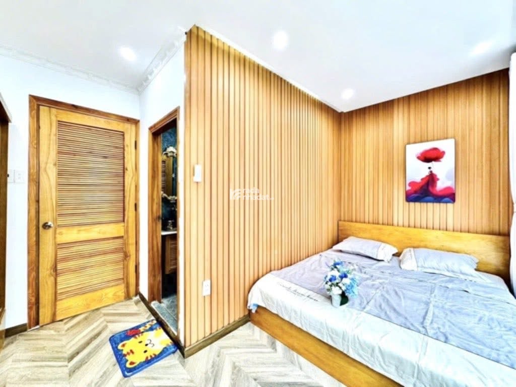 Bán nhà hẻm xe hơi thống nhất gò vấp