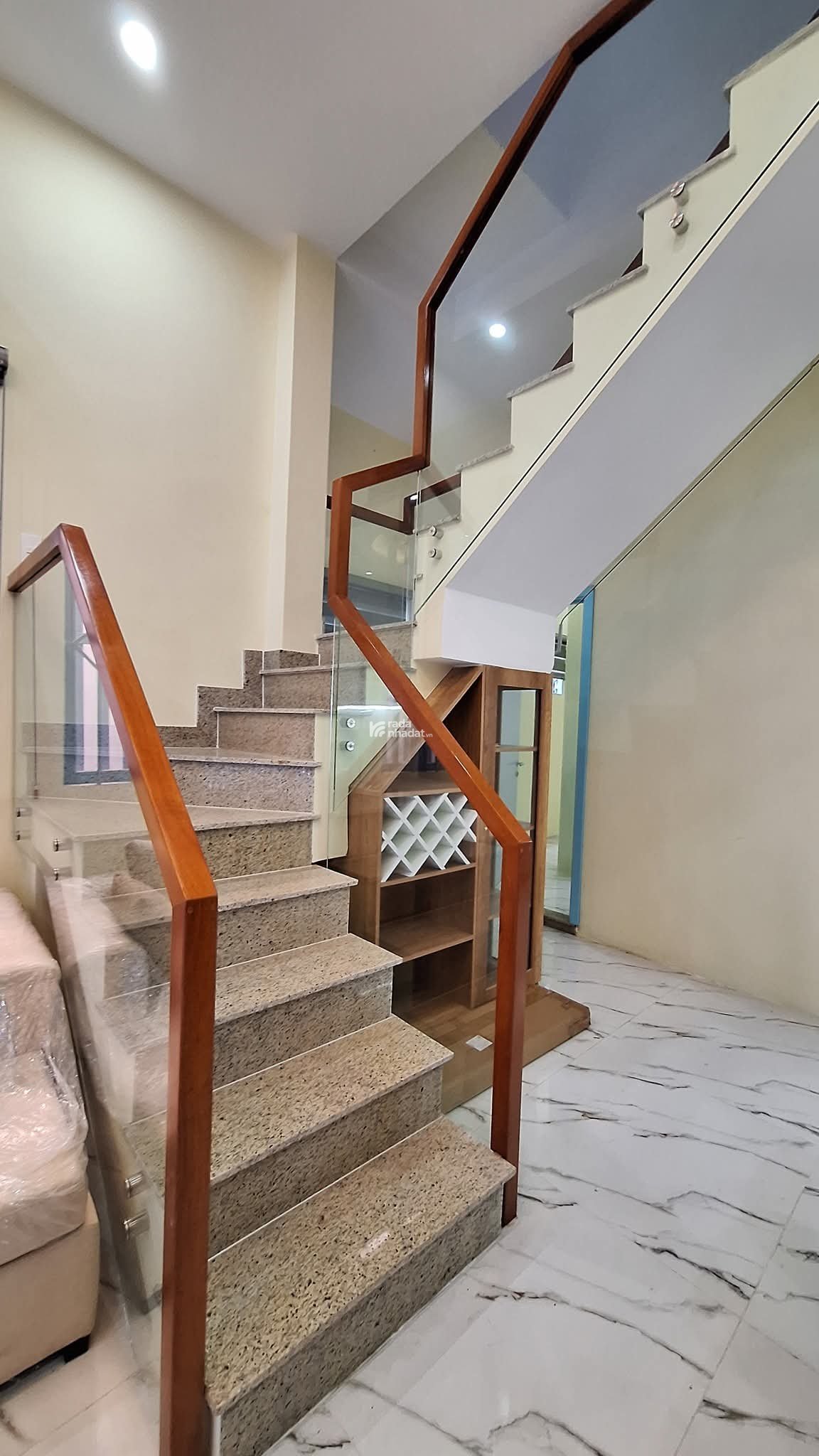 BÁN NHÀ ĐẸP, 2 TẦNG, 3 PN, ĐƯỜNG TẠ QUANG BỬU - ÂU DƯƠNG LÂN, 62M2, NGANG KHỦNG 5,2M, CHỈ 5,680 TY