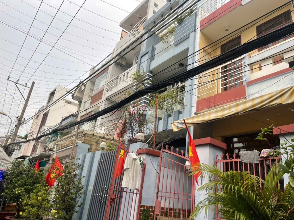 MẶT TIỀN KDC BÌNH PHÚ - CHỢ HỒ TRỌNG QUÝ,QUẬN 6 (4m x 18m x 3 TẦNG) 9,6 TỶ TL