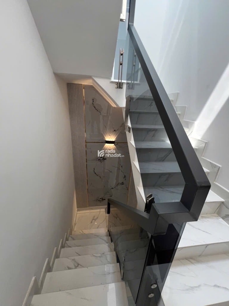 Bán nhà quốc lộ 1 a khu phân lô đồng bộ