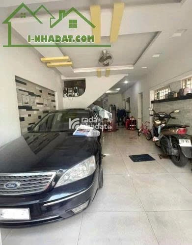 BÁN NHÀ PHỔ QUANG 70m2, giá 3TY2, gần sân bay, SHR, alo để hỗ trợ
