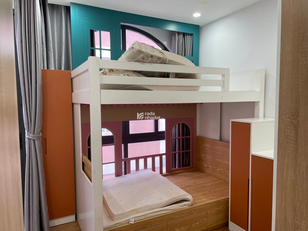 TRUNG TÂM PHÚ NHUẬN, TIỆN ÍCH BAO QUANH, GẦN SÂN BAY, GIAO THÔNG ĐI LẠI QUA CÁC QUẬN TIỆN LỢI