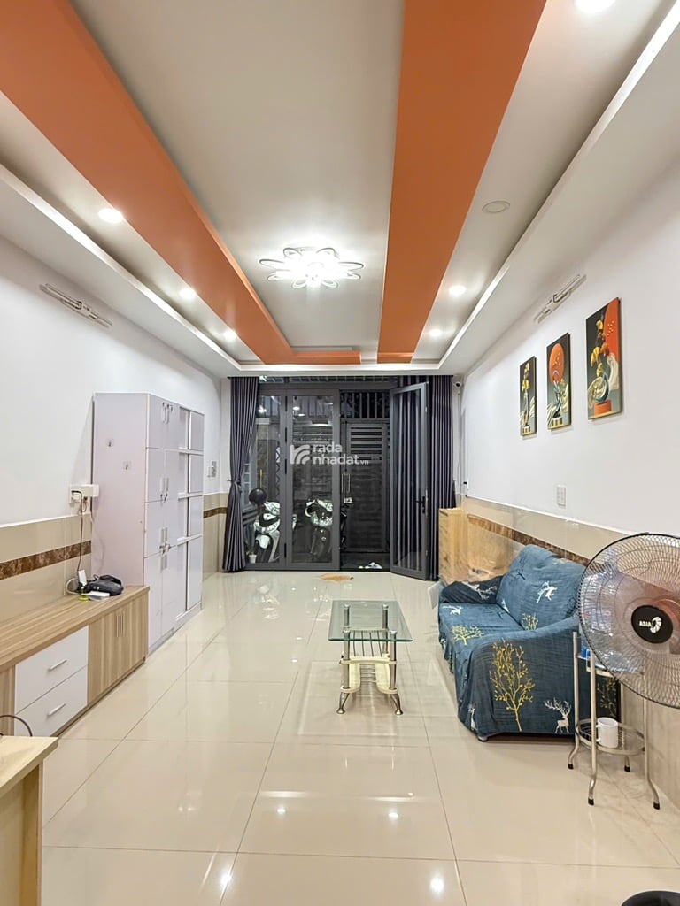 Bán nhà HXH Cầm Bá Thước, 54m2, BTCT, 4PN 5WC, Ở ngay.