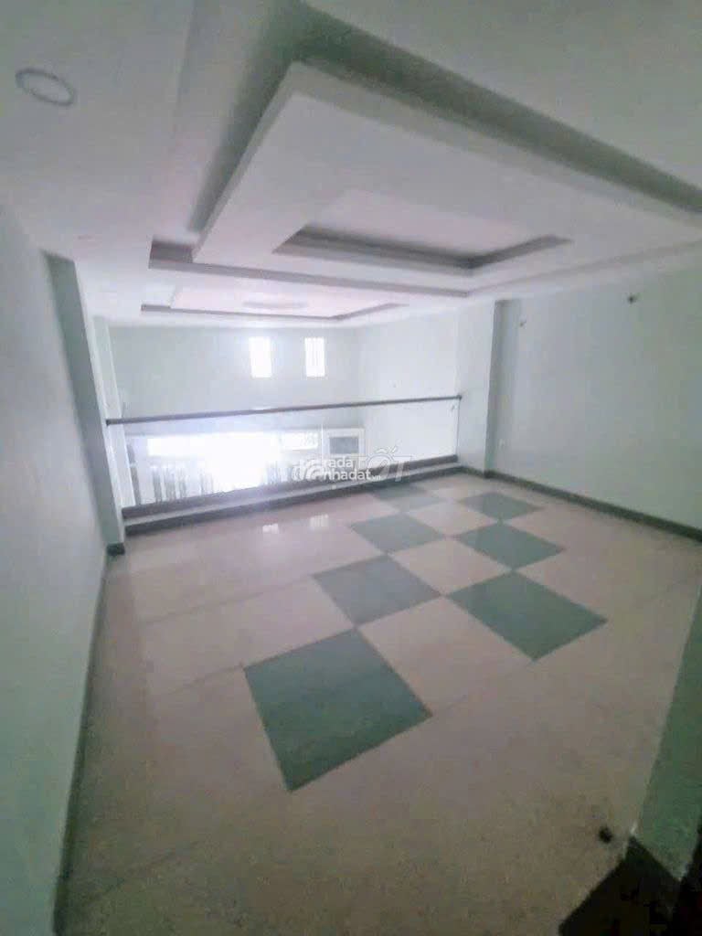 Chỉ 15 tỷ nhà MT Bình Tây Q6 (4,5x15) sát Võ Văn Kiệt 