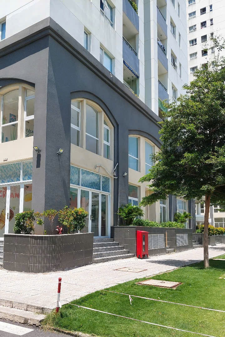 Cần bán shophouse 79m2, căn góc 2 mặt tại Dream Home Palace.