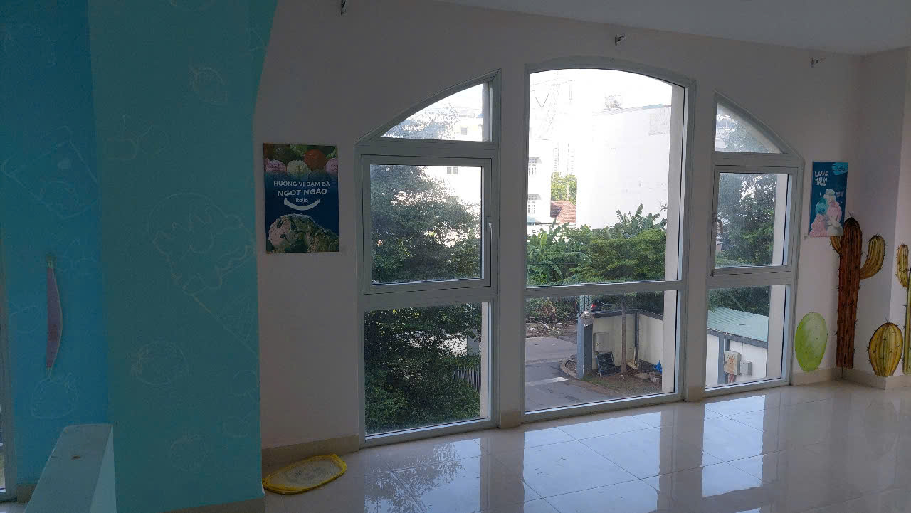 Cần bán shophouse 79m2, căn góc 2 mặt tại Dream Home Palace.