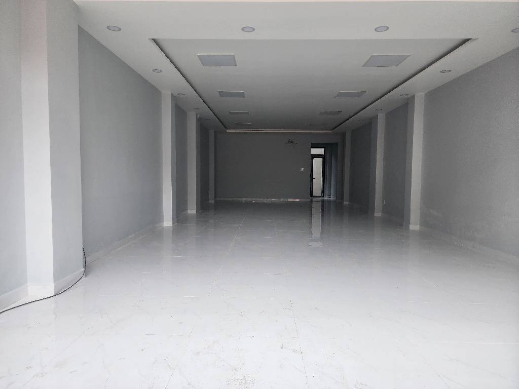 MẶT TIỀN SỐ 5- MẶT TIỀN CHỢ -NGANG 6M ĐẸP- 3 TẦNG BTCT - BAO LỘ GIỚI- KHU KINH DOANH SẦM UẤT