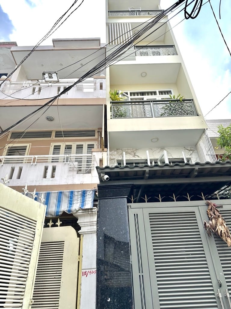 Hẻm xe Hơi - 170m2 - Sau lưng căn Mặt tiền - 3 Tầng Đúc BTCT - Cô giang P1 Phú Nhuận - Cách Quận 1