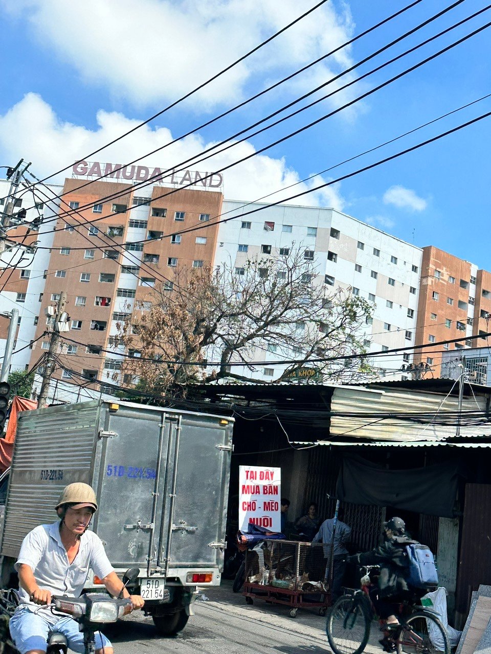 26.5 tỷ . VỊ TRÍ ĐẮT ĐỊA , NHÀ 4 TẦNG MT THẠCH LAM Q. TÂN PHÚ . 6.2m x 19m