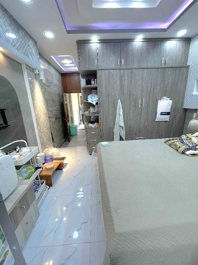 SIÊU PHẨM QUẬN 11 - HẺM OTO THÔNG CÁCH 2 CĂN MẶT TIỀN - NGAY KHU CƯ XÁ LỮ GIA - 112M - 4 TẦNG 