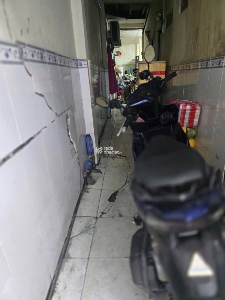 Bán nhà nở hậu Quận 7 Nguyễn Thị Thập 71m2 thổ cư ngang 5.6m dài 13m nhà 2 tầng 4 phòng ngủ chỉ 6 t