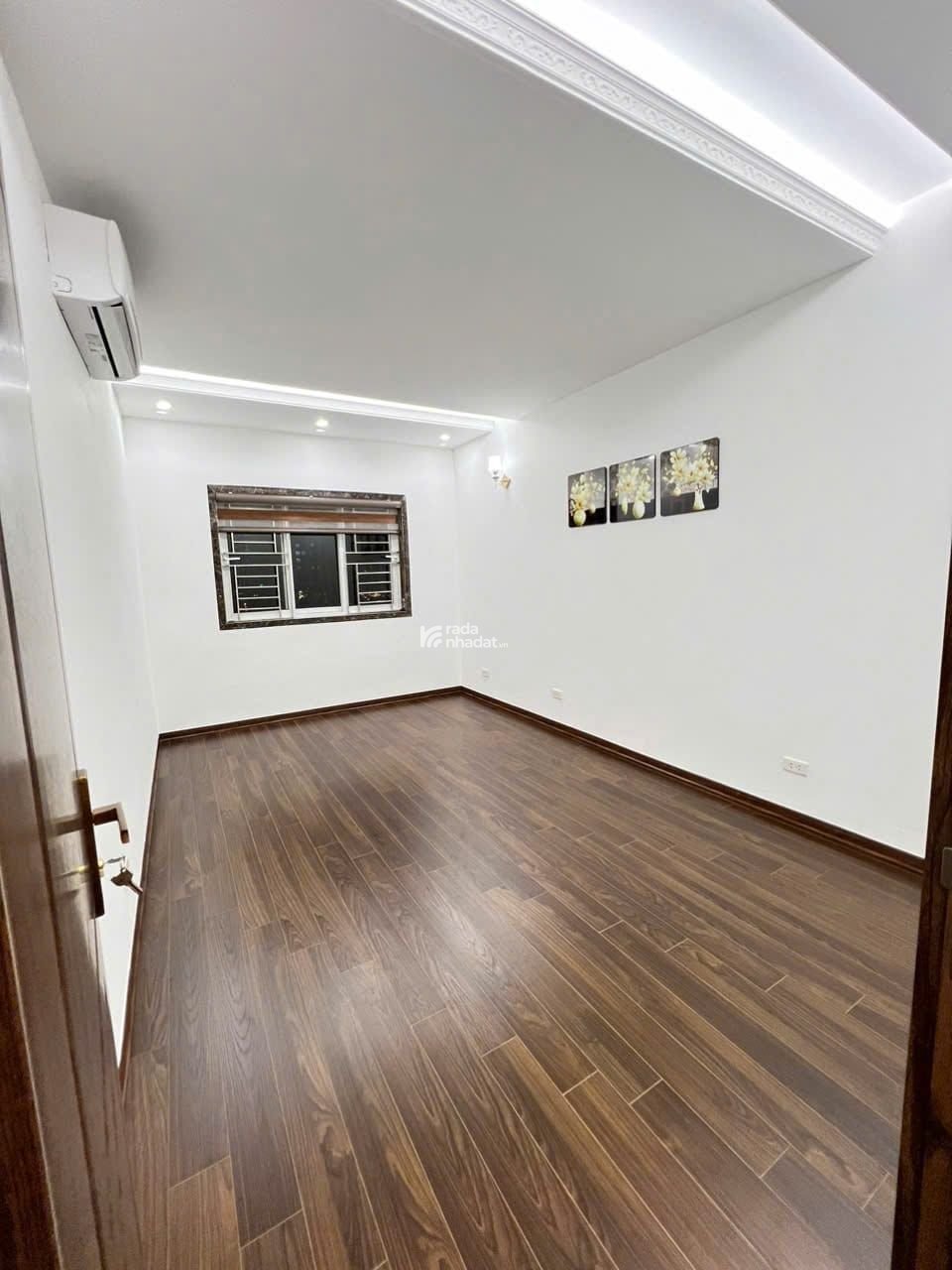 Bán CC 3PN, 2WC, 101m2 tại CT4 Vimeco II, Cầu Giấy, Hà Nội, giá ưu đãi. Lh: 0911 717 ***