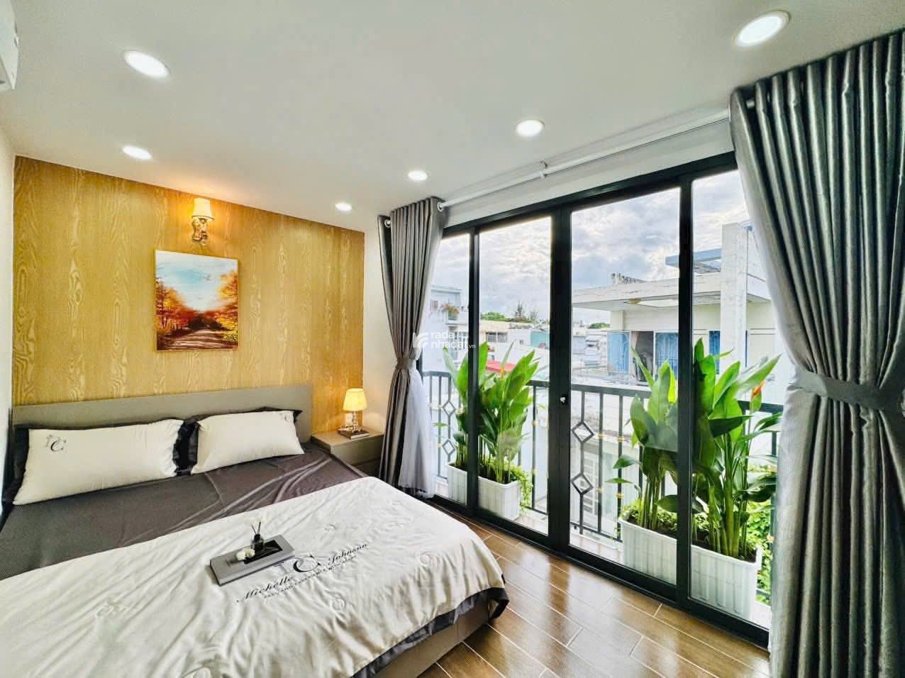 Sang Mỹ định cư! Bán nhà 62m2 đường Hồng Bàng, Q11. Gần cầu vượt Cây Gõ. Hẻm 7m, sổ riêng