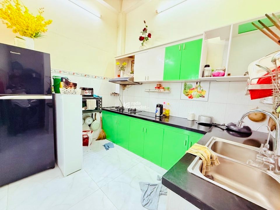 BÁN NHÀ NGAY CỤM ĐH CÔNG THƯƠNG  HXH TRÁNH THÔNG  3 TẦNG ĐẸP  7PN  88M NGANG 5 NỞ HẬU GIÁ 10 TỶ