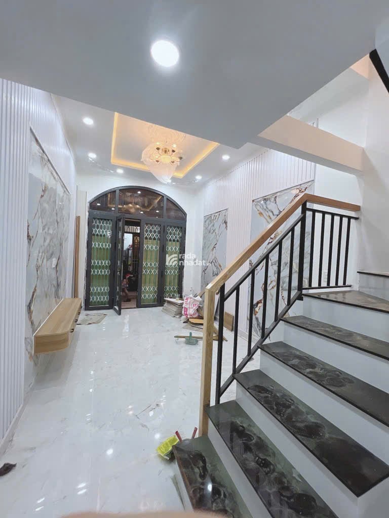 4 PHÒNG NGỦ - HẺM THÔNG - HOÀN CÔNG - NHÀ ĐẸP - TẶNG NỘI THẤT CHỈ 6.15 TỶ