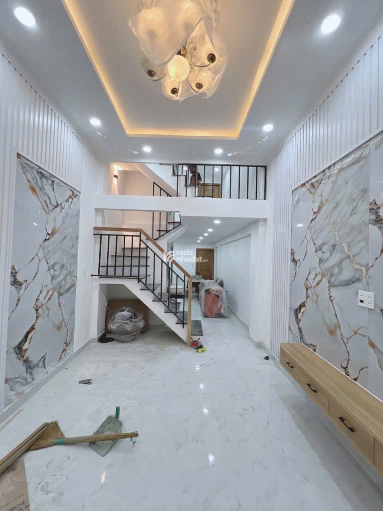 4 PHÒNG NGỦ - HẺM THÔNG - HOÀN CÔNG - NHÀ ĐẸP - TẶNG NỘI THẤT CHỈ 6.15 TỶ