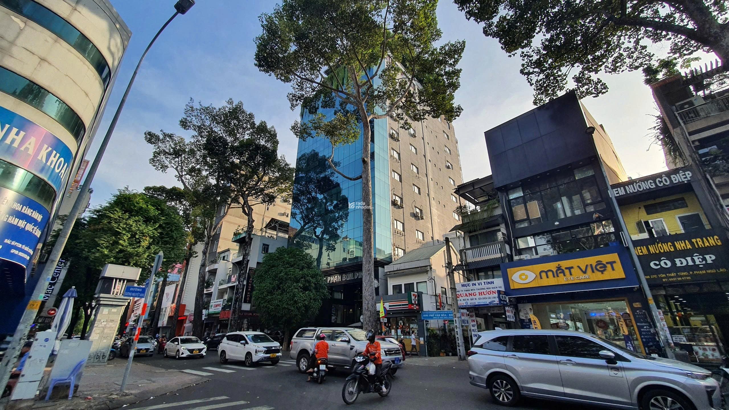 BÁN NHÀ MT HIẾM CÓ_TÔN THẤT TÙNG, P. BẾN THÀNH, Q,1_DT: 9.6x26m_NỞ HẬU_320 TỶ TL