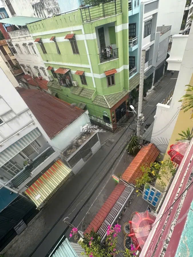 Hẻm 8m kế bên chung cư Bàu Cát, 120m2, 3 tầng, 6PN, nhà đẹp, chỉ 14.3 tỷ