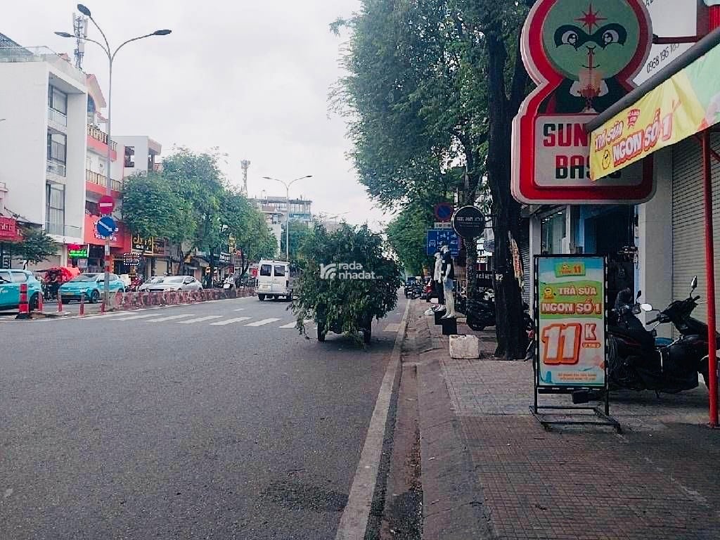 LÊ TRỌNG TẤN – MẶT TIỀN KINH DOANH – DÒNG T.IỀN 100TR – 205M NGANG BỀ THẾ 8.2 CHỈ 42 TL