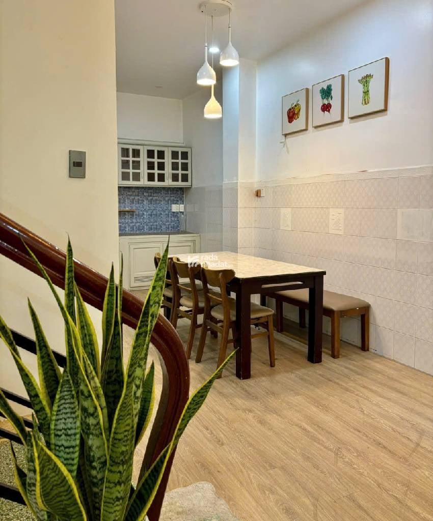 GIÁ GIẢM SIÊU SÂU, HXH NGUYỄN ĐÌNH CHÍNH, PHÚ NHUẬN, 80M2 TIỆN CẢI TẠO. GIẢM 2T CHỈ 12T 