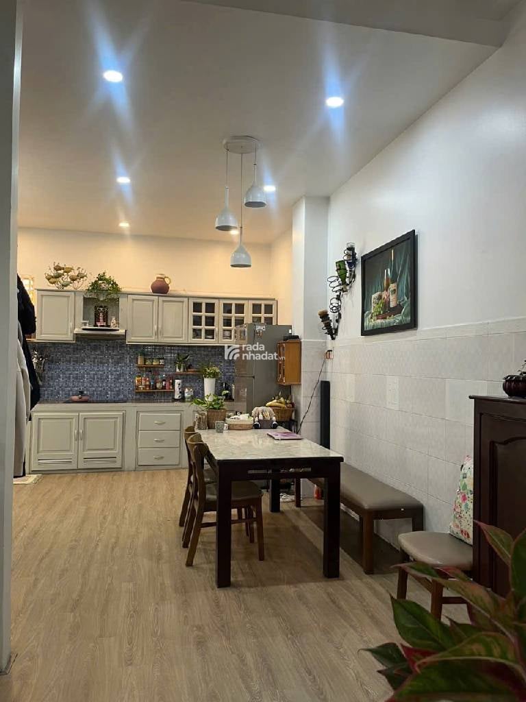 GIÁ GIẢM SIÊU SÂU, HXH NGUYỄN ĐÌNH CHÍNH, PHÚ NHUẬN, 80M2 TIỆN CẢI TẠO. GIẢM 2T CHỈ 12T 