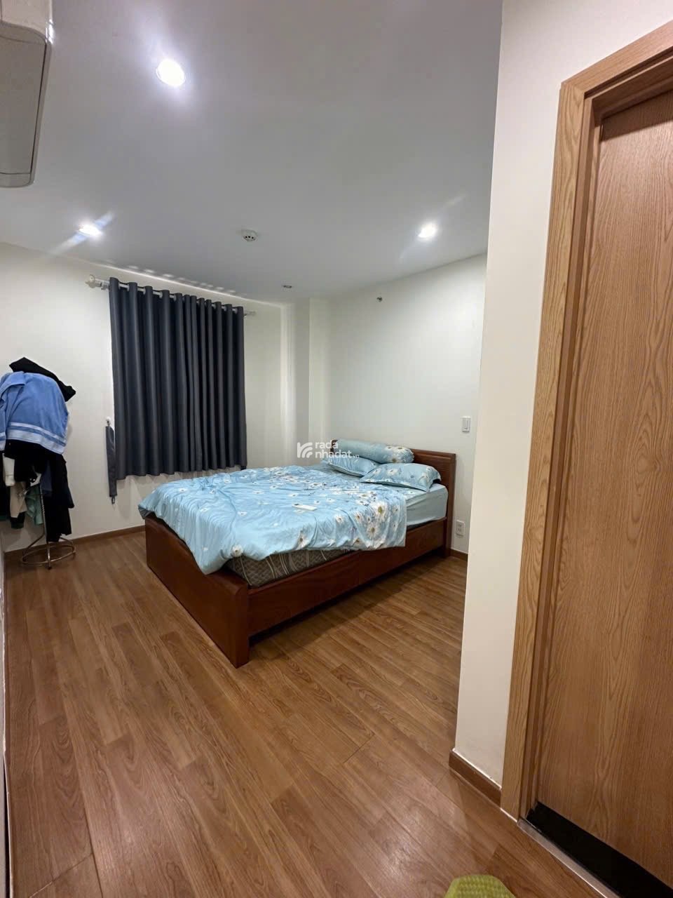 Bán nhà hẻm thông Lê Thị Hồng ngang 4.5m 86m2 3 lầu vừa ở vừa KD ngay chợ CC chỉ 14 tỷ. 