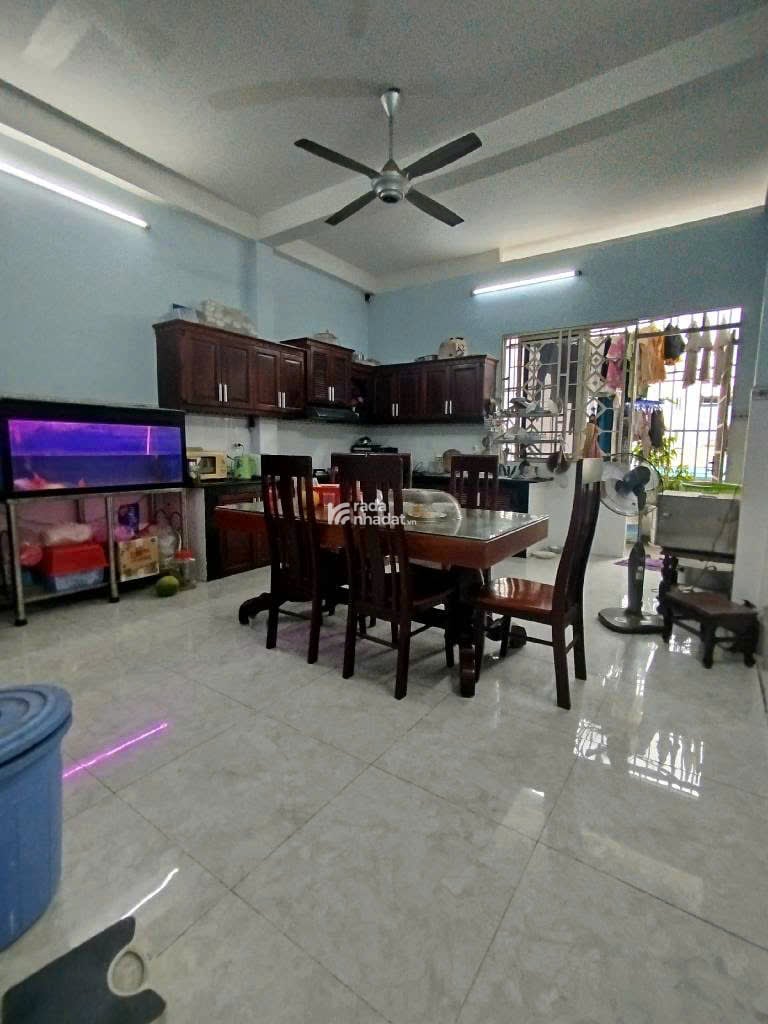 Bán nhà hẻm thông Lê Thị Hồng ngang 4.5m 86m2 3 lầu vừa ở vừa KD ngay chợ CC chỉ 14 tỷ. 