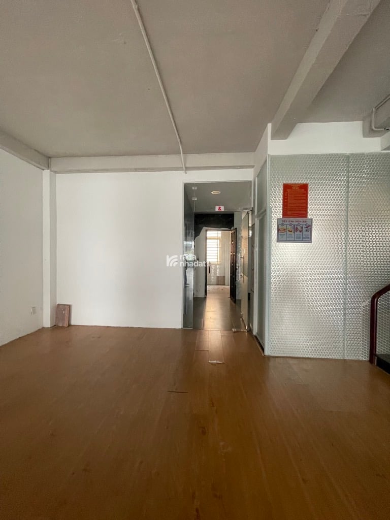 MẶT TIỀN KINH DOANH SIÊU ĐỈNH-DIỆN TÍCH SÀN 1000M2- CHO THUÊ 170 TRIỆU/THÁNG. 