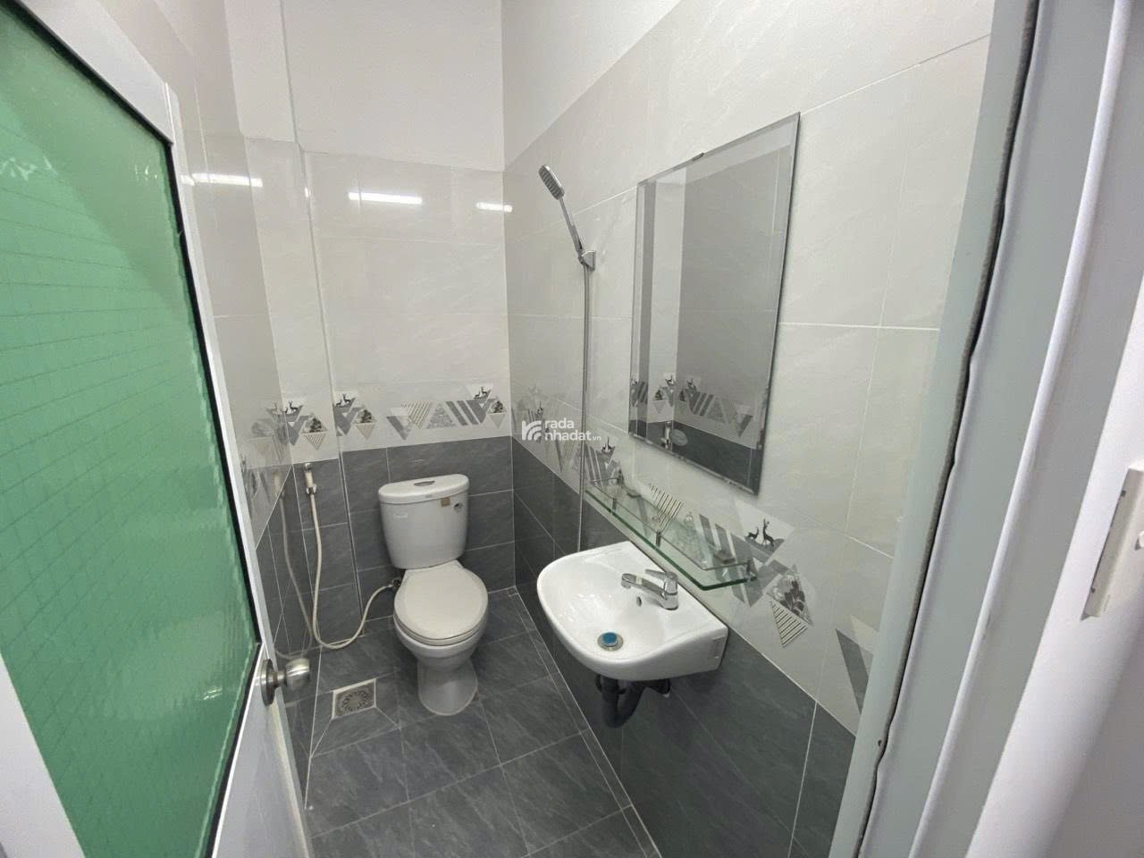 BÁN NHÀ TÔ HIẾN THÀNH, Q10 - DT: 3.63 x 26m - HĐT 23tr/tháng - GIÁ 13.5 TL