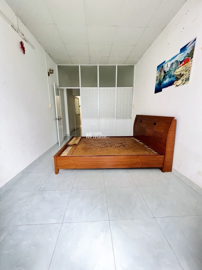 SÁT HẺM XE HƠI NI SƯ HUỲNH LIÊN, TÂN BÌNH, 30M2 TIỆN XÂY MỚI. GIẢM 350TR CHỈ 3.25T 