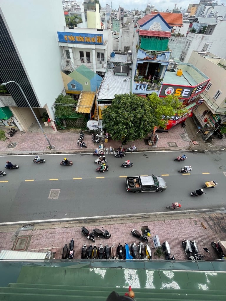 MẶT TIỀN KINH DOANH SIÊU ĐỈNH-DIỆN TÍCH SÀN 1000M2- CHO THUÊ 170 TRIỆU/THÁNG.