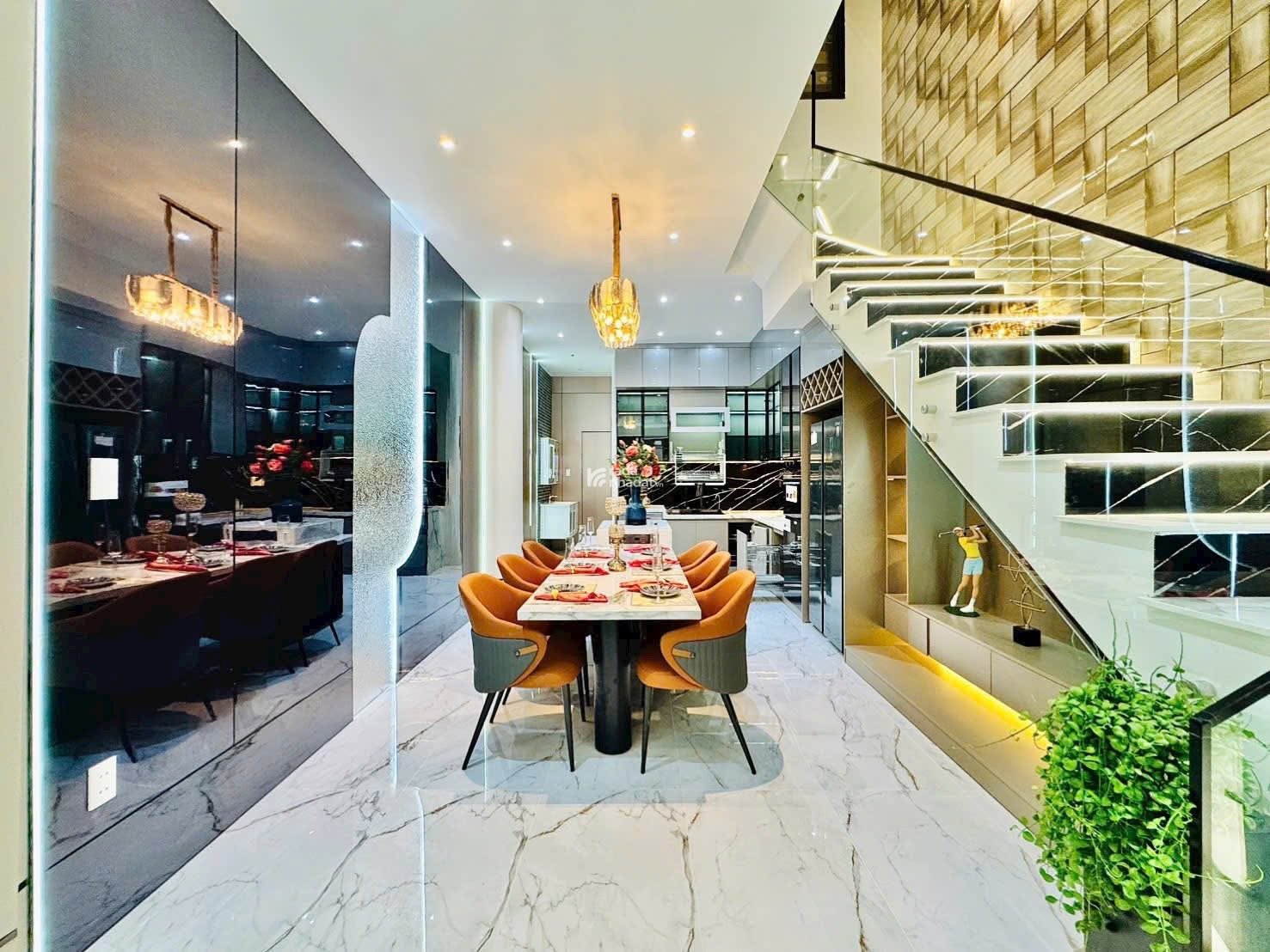 Cực hiếm! Bán nhà 65m2 xây 1 trệt 1 lầu đường Cống Lở, Tân Bình. Hẻm 4m. Gần cầu Tham Lương