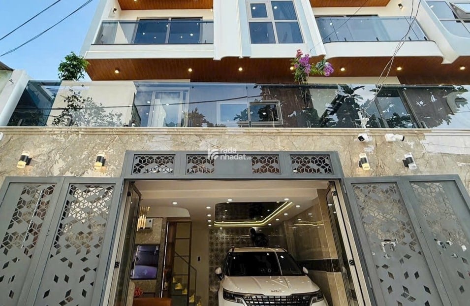 Bán nhà đẹp Bình Thạnh! Sát mặt tiền Chu Văn An - Gần HV Cán Bộ, 4.8x19m mới cứng ở ngay, giá 12 tỷ