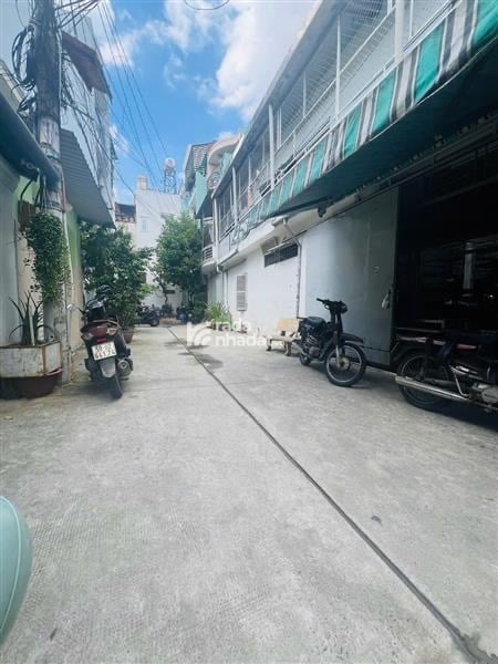 Bán nhà đường gò dầu gần AEON tân phú