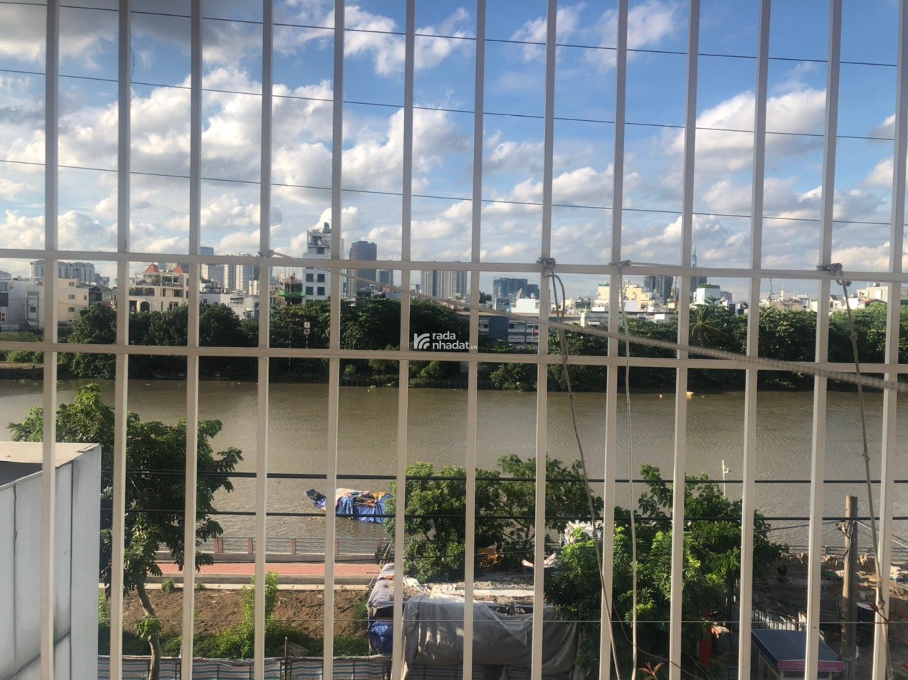 Cần bán Nhà mặt tiền đường Trần Xuân Soạn, Phường Tân Hưng, Dt 4x17m 3 lầu