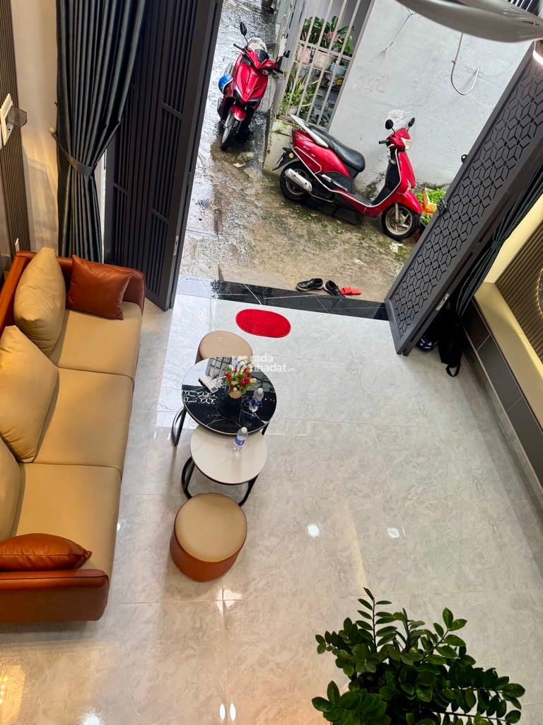 SIÊU PHẨM 2 TẦNG TÂN BÌNH -  GẦN NHÀ GA T3 - 32M2 - 2 PN - FULL NỘI THẤT 