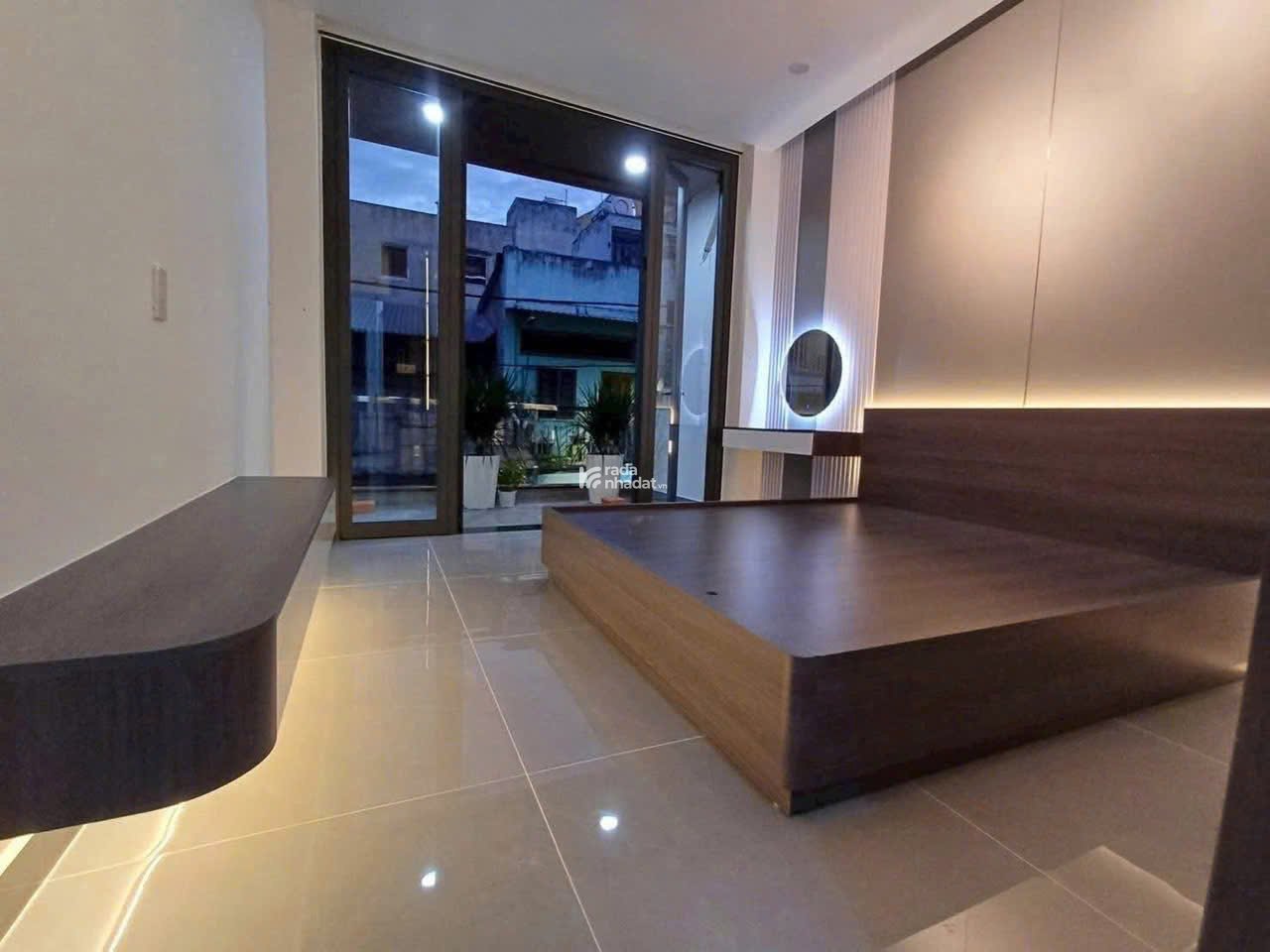 Nhượng ngay nhà đẹp ngay Lê Văn Sỹ Quận 3, 56m2, Đang có hợp đồng cho thuê 16tr/th, giá 3 tỷ 780 TL