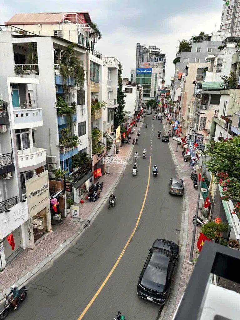 HOT: BÁN NHÀ 2 MT HUỲNH VĂN BÁNH,P12, QUẬN PHÚ NHUẬN.