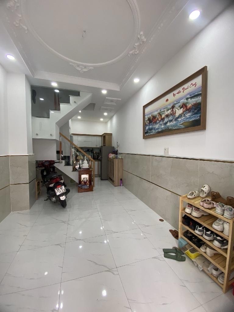 BÌNH TÂN HẺM Ô TÔ - NHÀ ĐẸP 4 TẦNG FULL NỘI THẤT 