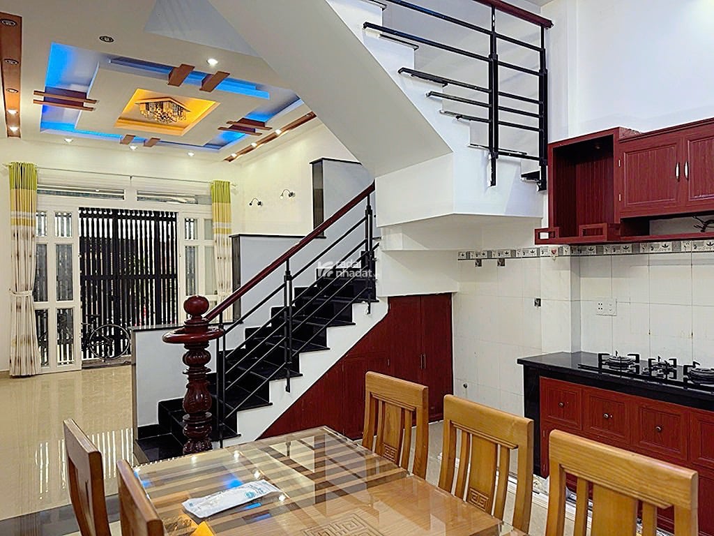 Bán nhà gần lê văn qưới bình hưng hoà a