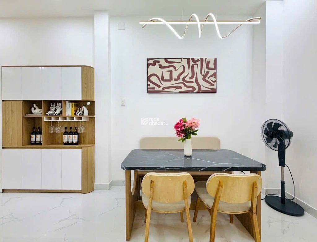 BÁN NHÀ HUỲNH VĂN NGHỆ  HXH 6M  3 TẦNG  FULL NỘI THẤT  5.82 TỶ TL 