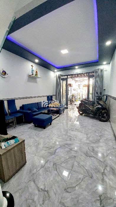 Nhà sân vườn HXH 92.6m2 - Giá 8.3 tỷ - 3PN - Phạm Hữu Lầu - Quận 7