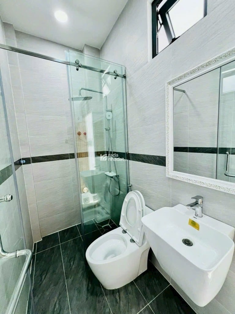 MTKD GIÁ RẺ ĐẶNG VĂN NGỮ, PHÚ NHUẬN, 5 TẦNG TIỆN CẢI TẠO. GIẢM 200TR CHỈ CÒN 12.5T TL 