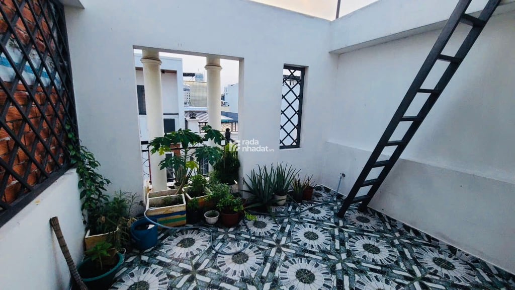 BÁN NHÀ BÌNH THÀNH KDC VĨNH LỘC 3 TẦNG 5PN HẺM 7M CÓ LỀ 5.3 TỶ BÌNH TÂN 
