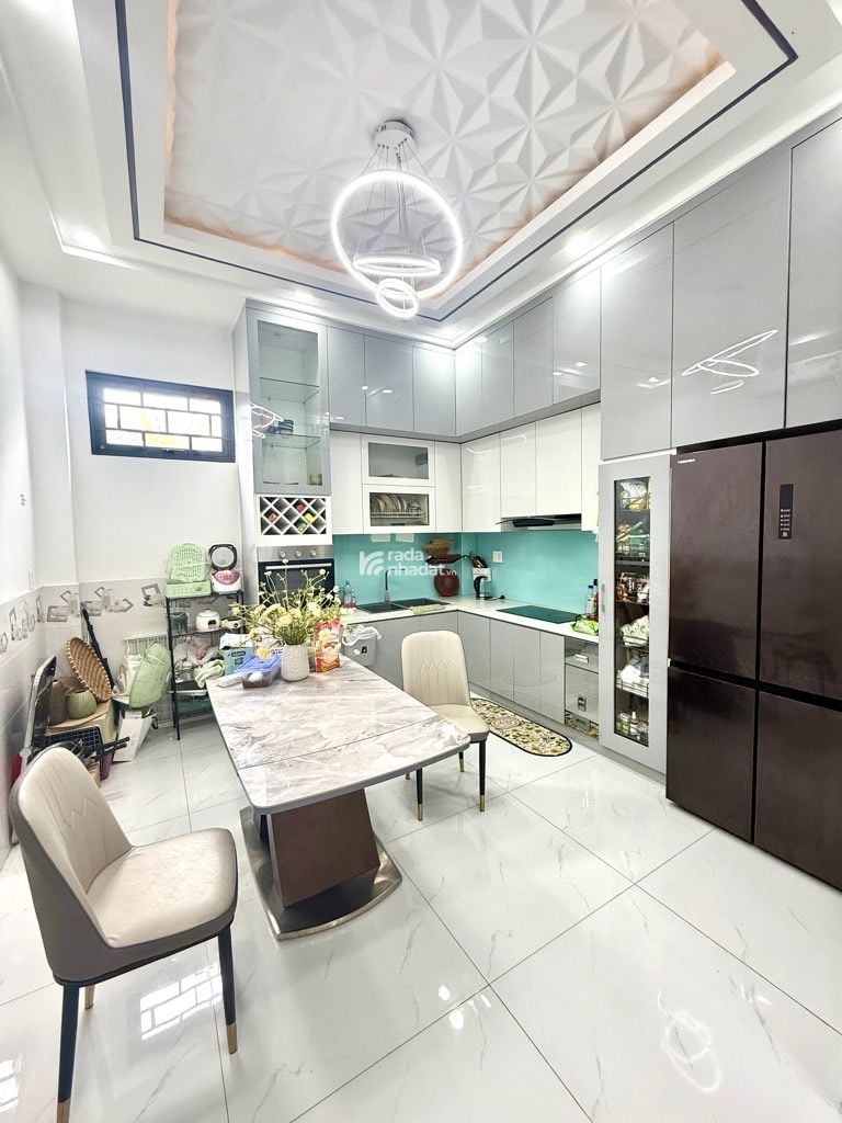 (NHÀ BÈ) NHÀ 4 TẦNG HẺM 8M HUỲNH TẤN PHÁT, FULL NỘI THẤT, 71M2, 4PN, SÂN THƯỢNG TRƯỚC SAU, NHỈNH 9T