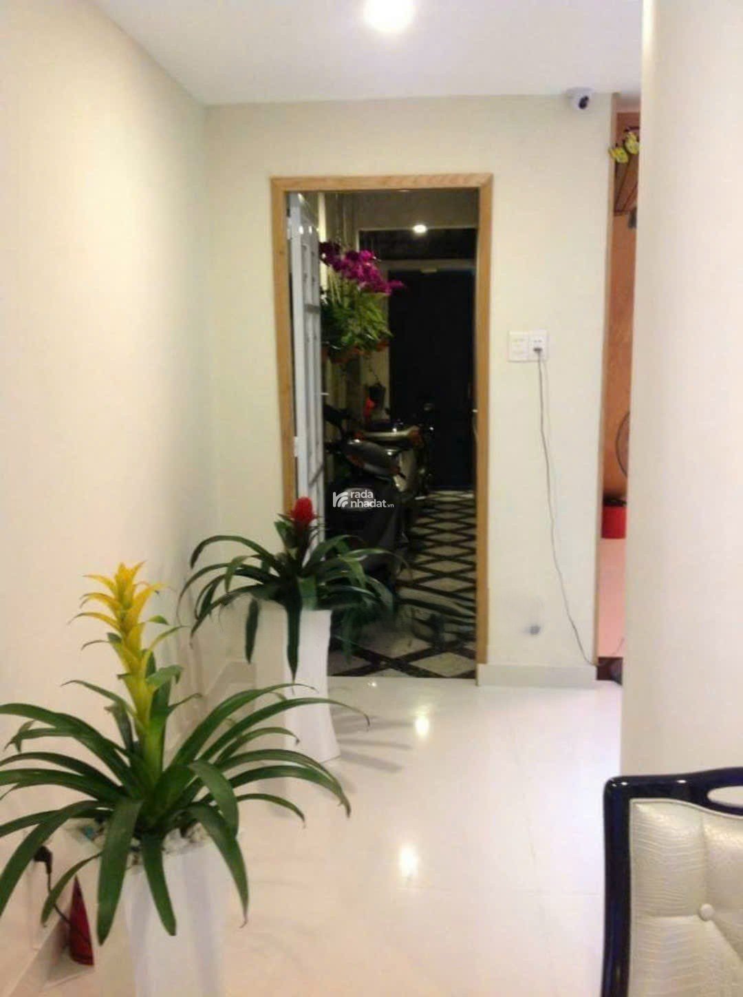 Bán nhà khu đồng bộ 234 Dương Quảng Hàm, DT 5,6x15m, 1 trệt 4 lầu. Giá 10,6 tỷ